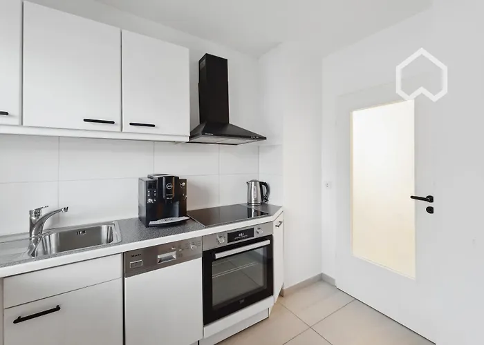 Day Young Life 85qm Terrasse Lounge, Grill, Carport Appartement *